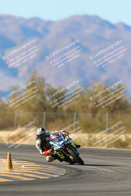 media/Jan-10-2025-CVMA Friday Practice (Fri) [[489e0da257]]/Group 4 and Trackday/Session 5 (Turn 7)/